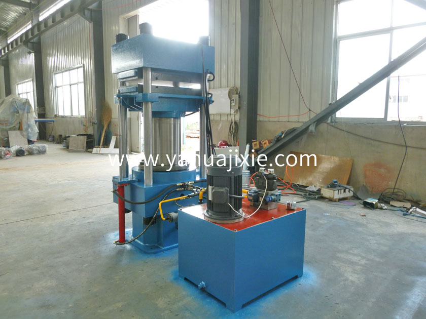 四柱式PLC自動(dòng)硫化機(jī)