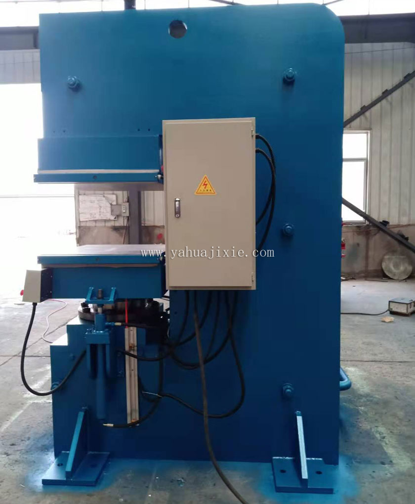 鄂式硫化機側(cè)面