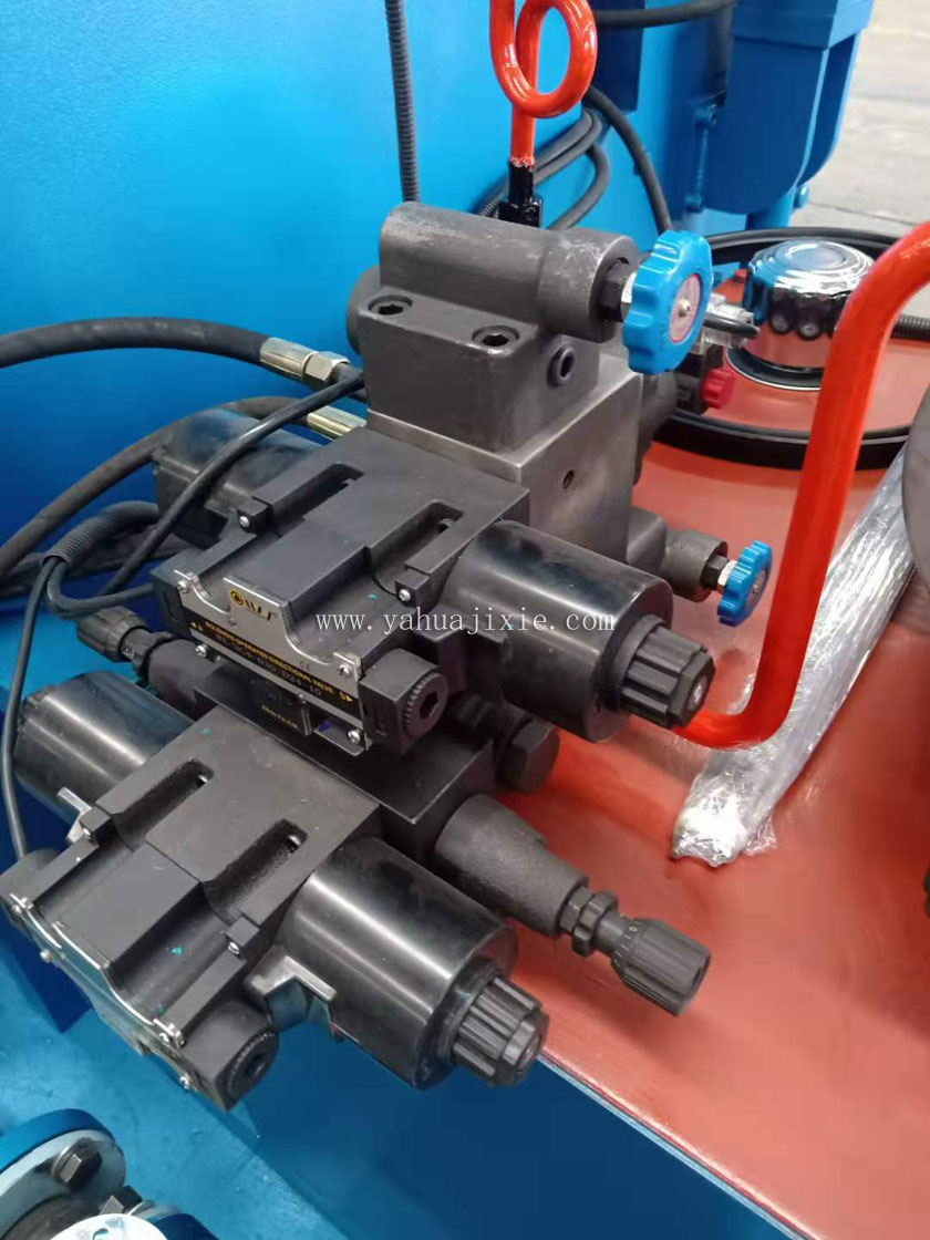 硫化機細節(jié)