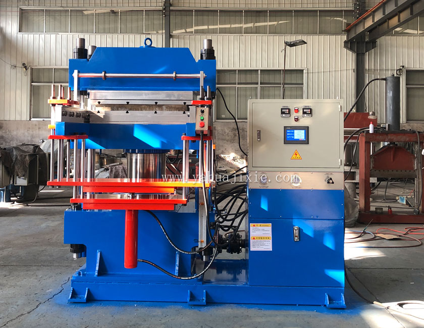 500T 2050*1300 全自動平板硫化機(jī)