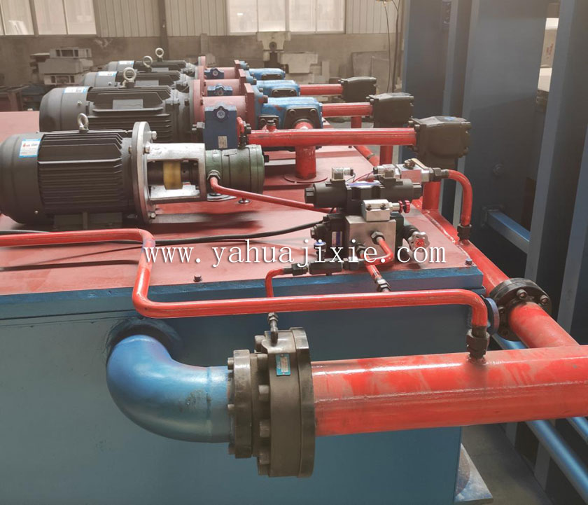 3000T硫化機大型膠板，牛棚墊子，豬舍墊子生產(chǎn)硫化機